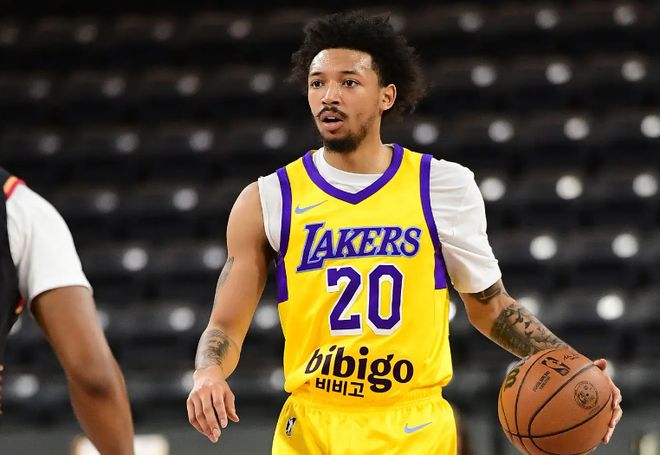 小尼克-史密斯爆发砍34+5助 南湾湖人轻取苏福克