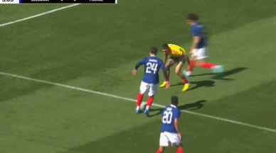 法国3-1哥伦比亚 杜埃双响助球队跨年四连胜