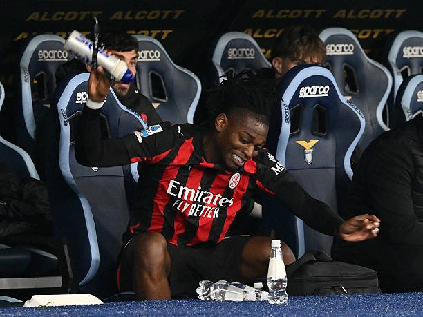 米兰名宿安布罗西尼批评莱奥态度：赛场表现引