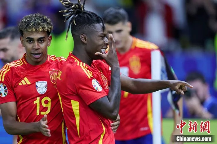 西班牙2-1英格兰夺欧洲杯冠军 亚马尔成决赛最年