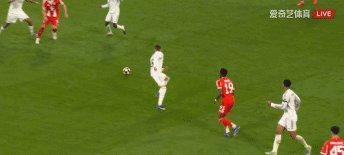 拜仁慕尼黑绝杀皇马晋级半决赛 坎特红牌成关键